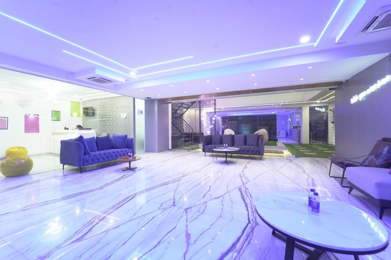 Vaabi Saabi Hotel Gurgaon Extérieur photo