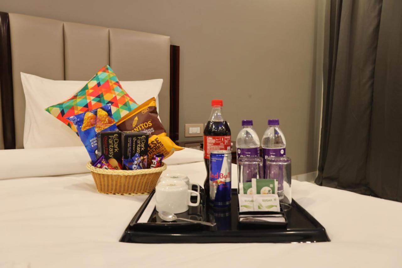 Vaabi Saabi Hotel Gurgaon Extérieur photo