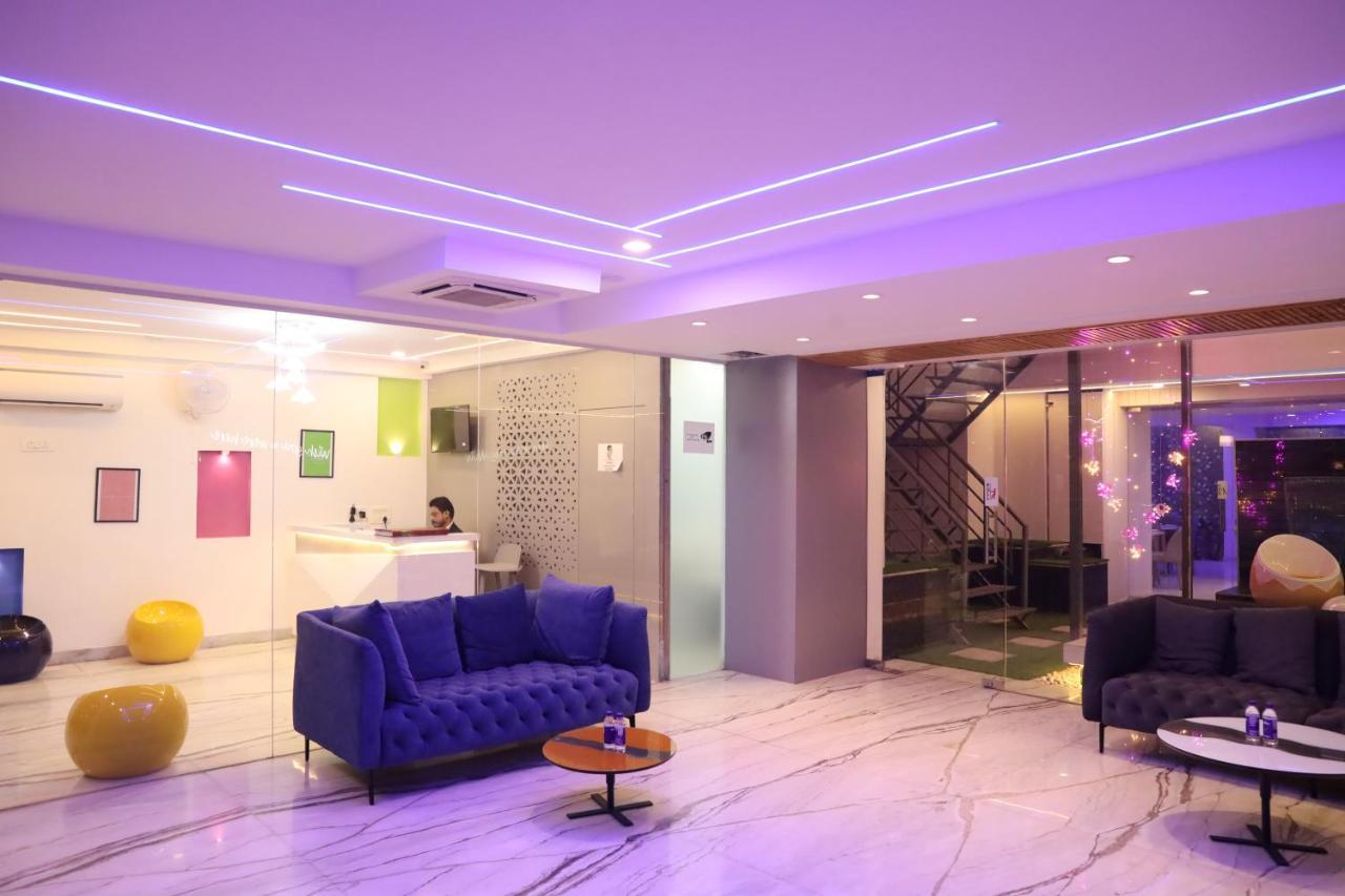 Vaabi Saabi Hotel Gurgaon Extérieur photo